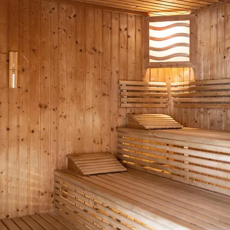 Kaiser Von Oesterreich, Historik- Und Thermalhotel Hotel 4*