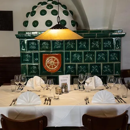 Kaiser Von Oesterreich, Historik- Und Thermalhotel Hotel 4*