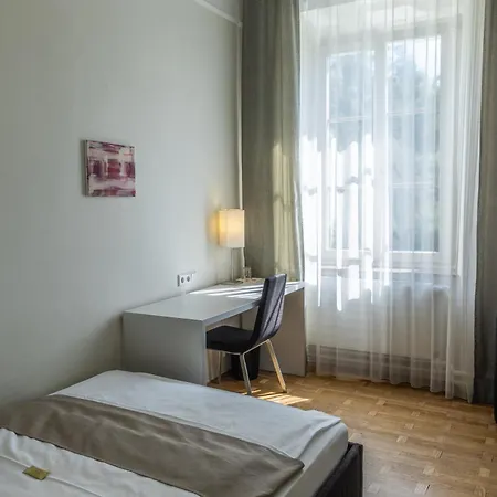 Kaiser Von Oesterreich, Historik- Und Thermalhotel Bad Radkersburg