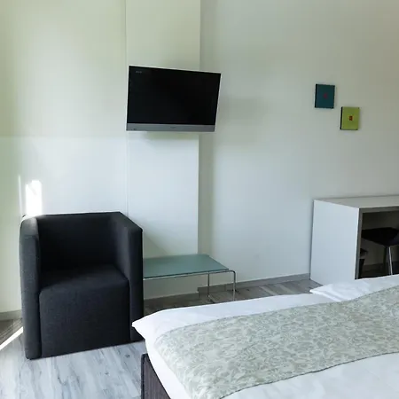 Hotel Kaiser Von Oesterreich, Historik- Und Thermalhotel 4*