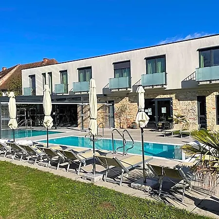 Kaiser Von Oesterreich, Historik- Und Thermalhotel 4*
