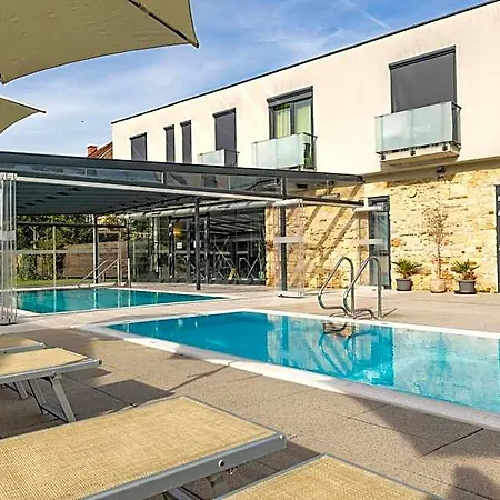 Kaiser Von Oesterreich, Historik- Und Thermalhotel 4*