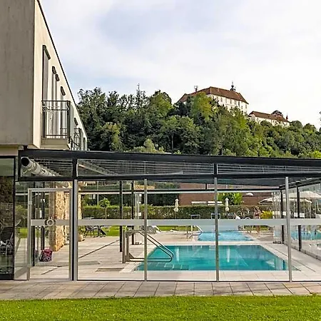 Отель Kaiser Von Oesterreich, Historik- Und Thermalhotel
