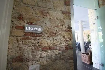 Kaiser Von Oesterreich, Historik- Und Thermalhotel