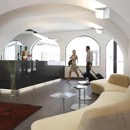 Hotel Kaiser Von Oesterreich, Historik- Und Thermalhotel