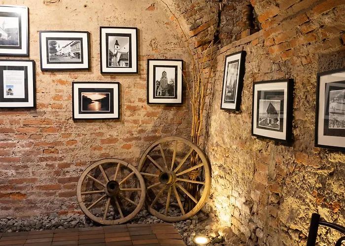 Kaiser Von Oesterreich, Historik- Und Thermalhotel Hotel 4*