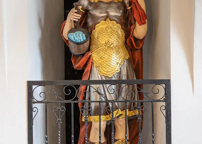 Kaiser Von Oesterreich, Historik- Und Thermalhotel 4*