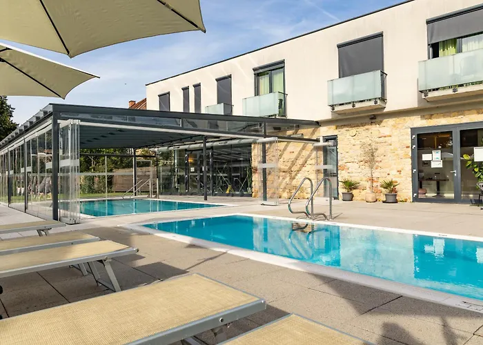 Kaiser Von österreich, Historik- Und Thermalhotel Hotel