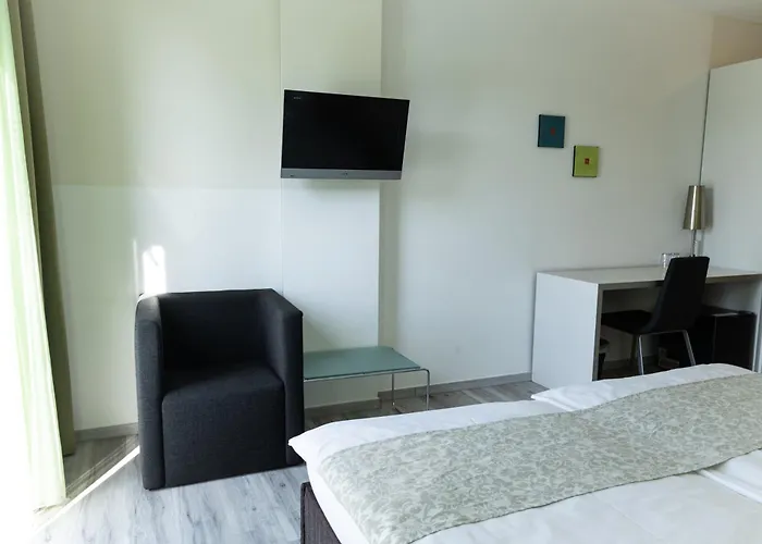 Hotel Kaiser Von österreich, Historik- Und Thermalhotel 4*