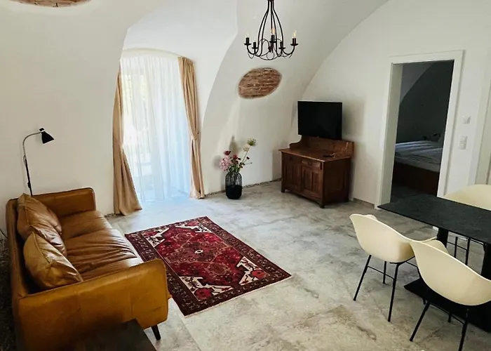 Hotel Kaiser Von Oesterreich, Historik- Und Thermalhotel