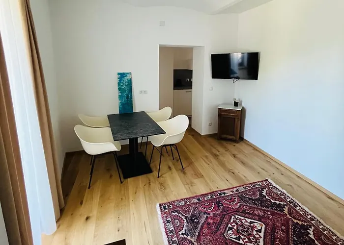 Hotel Kaiser Von österreich, Historik- Und Thermalhotel