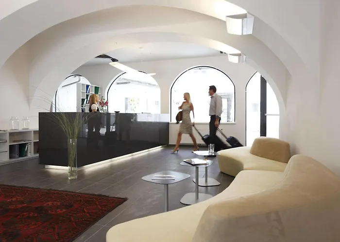 Hotel Kaiser Von österreich, Historik- Und Thermalhotel